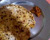 A picture of step 3 of Aloo paratha.