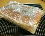 Foto langkah ke 6 dari resep Castella Green Tea (Kasutera) - Traditional Japanese Honey Cake.