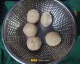 A picture of step 5 of Stuffed Green Peas Paratha.