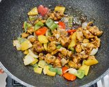 A picture of step 5 of Chicken Stir-Fry with Cashew Nuts.
