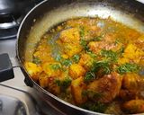 A picture of step 6 of Fennel seeds peri peri stir fry potato.