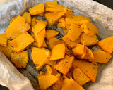 Foto del paso 1 de la receta: Crema de tomate y calabaza
