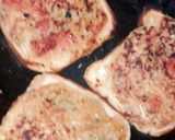 A picture of step 4 of Suji vegetable toast.