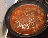 Foto langkah ke 4 dari resep Semur Daging Pedas Manis.