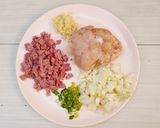 Foto langkah ke 1 dari resep Kentang panggang saus bechamel.