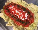 Une image de l'étape 6 de Salade de tomates et castelfranco à la feta et persil.