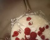 Foto del passaggio 14 della ricetta Torta al limone 🍋 e mandorle con crema di lamponi 🍓