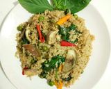รูปขั้นตอนการทำที่ 6 ของ ข้าวผัดพริกแกงเขียวหวานไก่