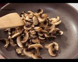 Foto langkah ke 2 dari resep Eps.7 Spaghetti Creamy Mushroom.