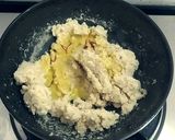 A picture of step 3 of Semolina-Coconut Modak.