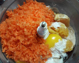 Foto del paso 2 de la receta: Budín de naranja, chocolate y zanahoria