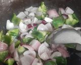 A picture of step 6 of Kadhai paneer.