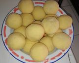 Foto langkah ke 2 dari resep Bola tape isi coklat.