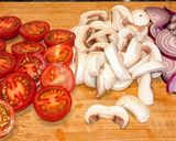 Cheddar sajtos lazac gombával és lilahagymával - LC recept fázis 2 fotója