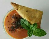 Foto del paso 1 de la receta Chupitos de crema de queso curado con salmorejo y sablés crujientes de anchoa (con y sin Tmx)