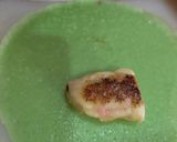Foto langkah ke 6 dari resep Risol Pisang Ijo.