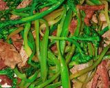 A picture of step 8 of Broccolini noodles with beef and chorizo.