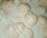 A picture of step 2 of Papri chaat.