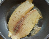 Foto del paso 2 de la receta: Filete de pescado al limón con pimienta