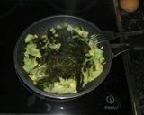 Foto del paso 1 de la receta: Tortilla mar y montaña. "con calabacín y alga kombu"
