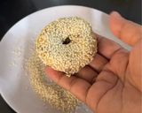 Foto langkah ke 4 dari resep Donat Pisang Wijen.