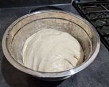 Foto del paso 3 de la receta: Focaccia de ajo confitado y masa madre