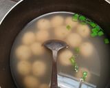 Foto langkah ke 4 dari resep Cilok kuah simple.