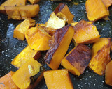 Foto del paso 2 de la receta: Raviolones de calabaza con masa de espinaca sin gluten ni huevos