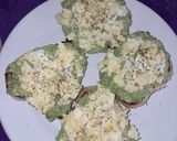 Foto del paso 2 de la receta: Tostón con Palta y Huevo