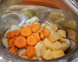Foto del paso 2 de la receta: Crema de calabacín, calabaza y puerros