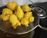 મેથી ના ગોટા(methi na gota recipe in gujarati) રેસીપી સ્ટેપ3ફોટો