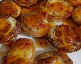 A picture of step 4 of Khai Luk Koei (fried hard boiled eggs).