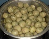 Foto langkah ke 5 dari resep Cilok isi Telur Sosis.
