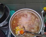 Foto langkah ke 2 dari resep Bayam Kuah Kombinasi.