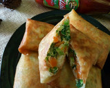 Foto langkah ke 7 dari resep Martabak Telur Wortel Mini.