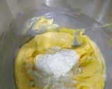 Foto langkah ke 2 dari resep Kue Rambutan / Kukis Bola Coklat.