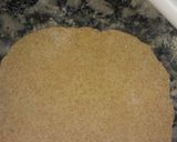 Foto del paso 3 de la receta: Empanadas sencillas de jamón y queso. Masa casera integral