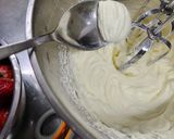 Foto del paso 1 de la receta: Frutillas con crema
