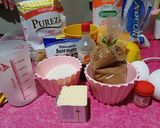 Foto del paso 1 de la receta: Budín Red Velvet con chips de chocolate