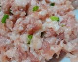 Hình bước làm 1 của món Bún tôm nõn trộn cà chua