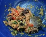 Foto langkah ke 3 dari resep Pepes Ikan Asin Tuna.