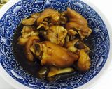 Hình bước làm 8 của món Móng giò kho nước dừa