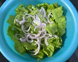 Hình bước làm 5 của món SP.0932 - Cá Hồi Áp Chảo Sốt Dâu Tằm & Salad Giấm Mè