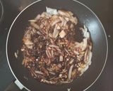 Foto langkah ke 5 dari resep Bakpao Kabocha (Labu Kuning) isi Ayam Kecap.