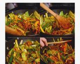 รูปขั้นตอนการทำที่ 8 ของ 짬뽕 จัมป่ง บะหมี่ทะเลเดือด