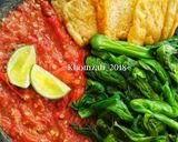 Foto langkah ke 1 dari resep Sambel tomat segar.