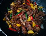 Foto langkah ke 4 dari resep Daging Sapi Lada Hitam.