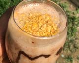 A picture of step 3 of Cornflakes milkshake.