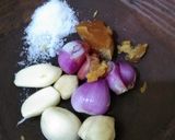 Foto langkah ke 2 dari resep Oseng Ontong Pisang Tanpa Santan.