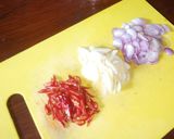 Foto langkah ke 2 dari resep Tumis udang buncis & putren.